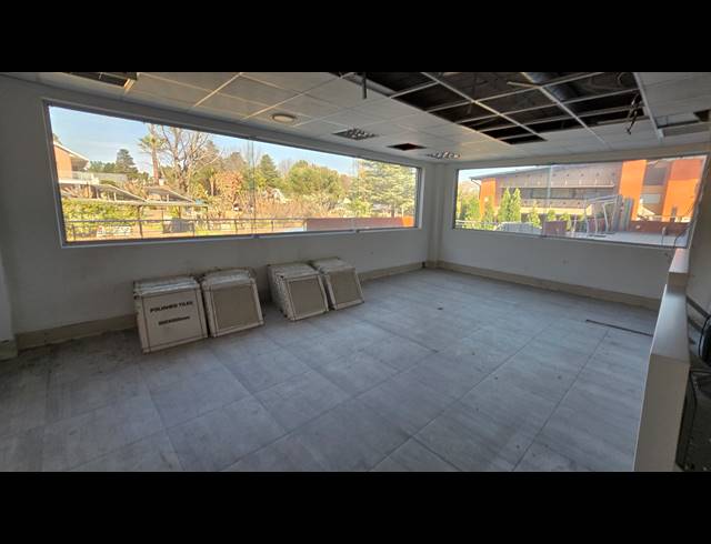 1,990M² OFFICE FOR SALE IN BEDFORDVIEW